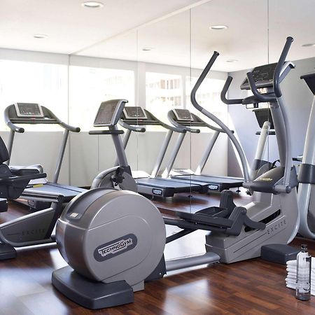 Pullman Madrid Airport & Feria Hotel Bagian luar foto