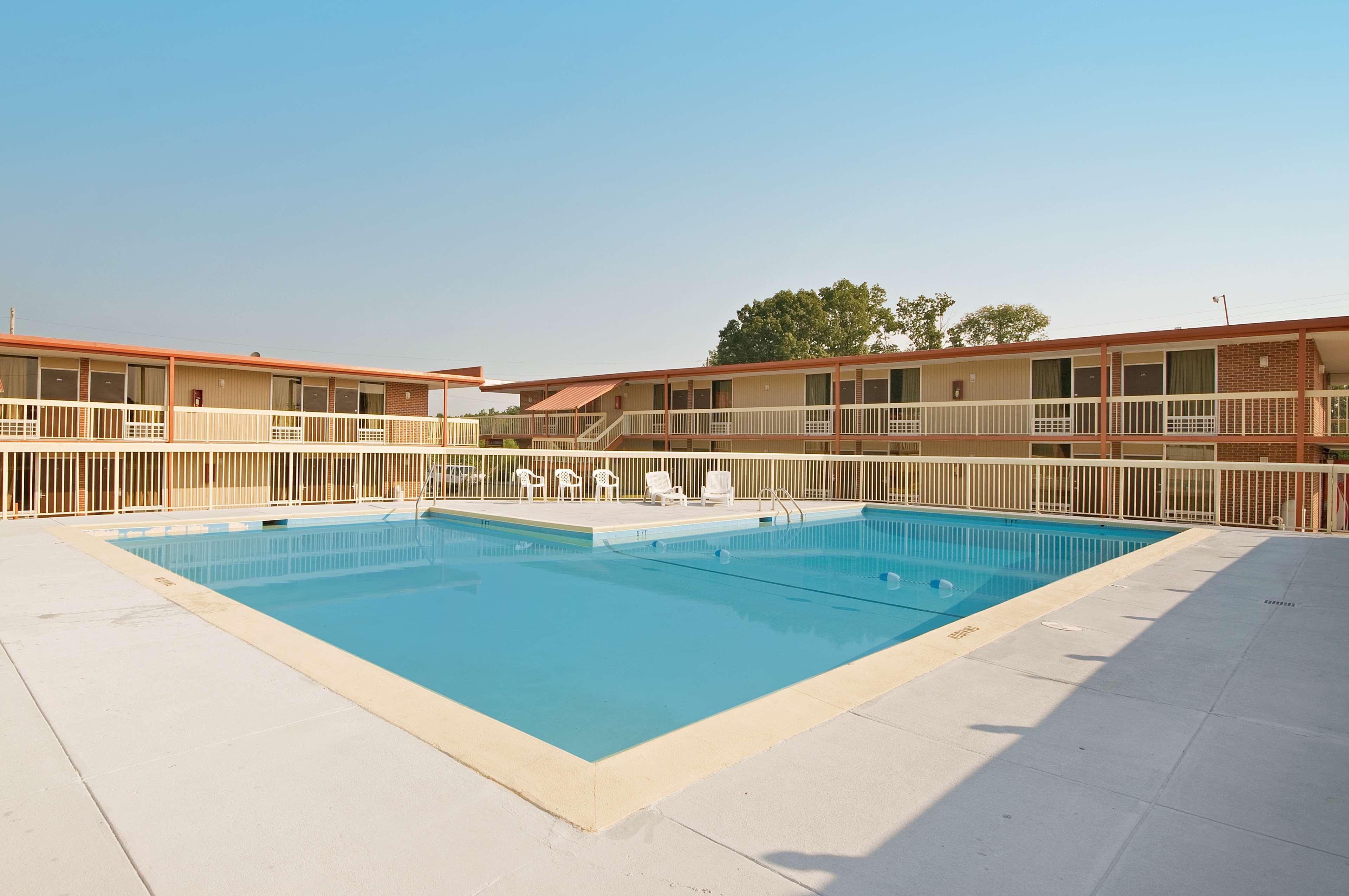 Pullman Madrid Airport & Feria Hotel Bagian luar foto