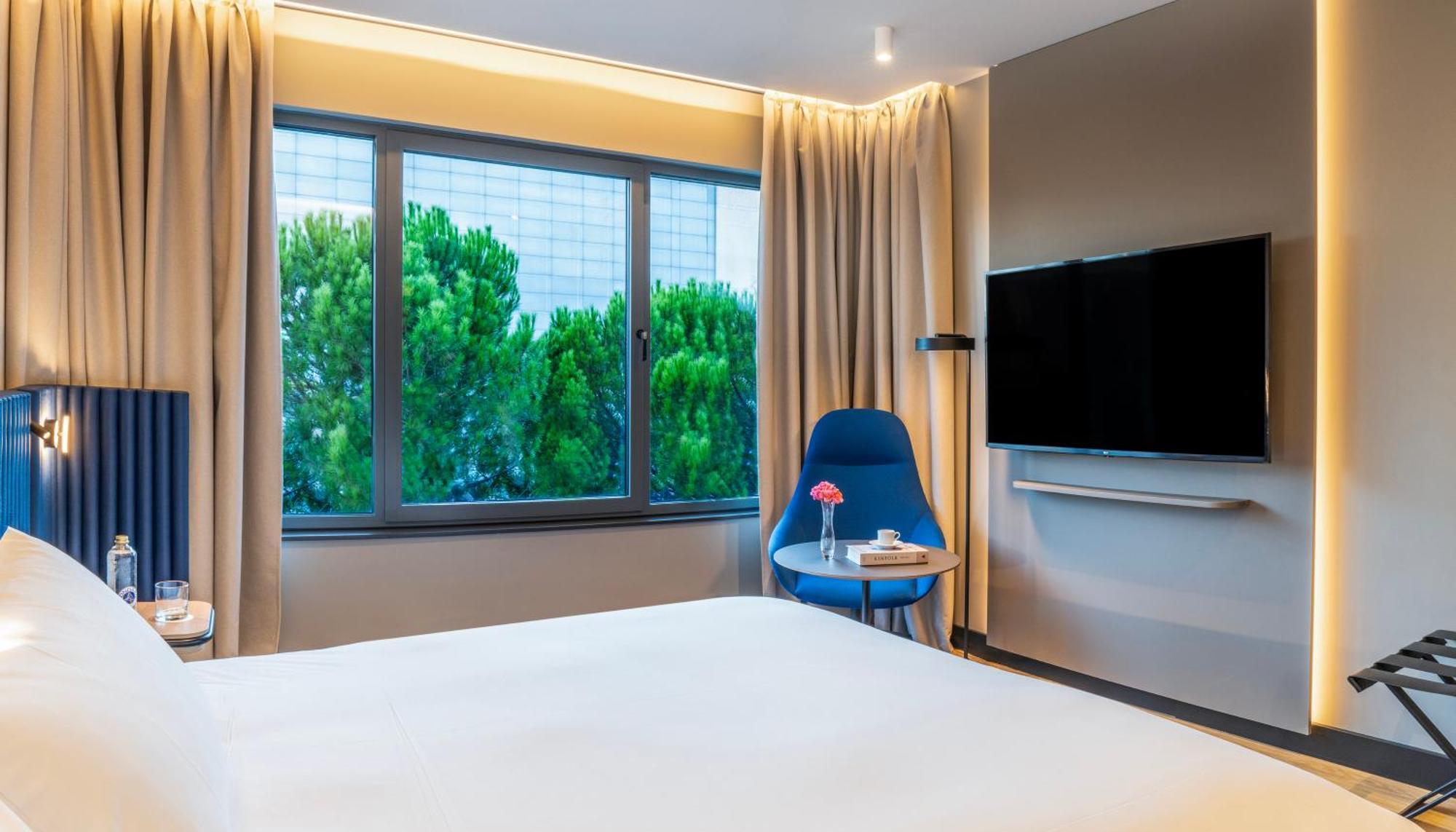 Pullman Madrid Airport & Feria Hotel Bagian luar foto