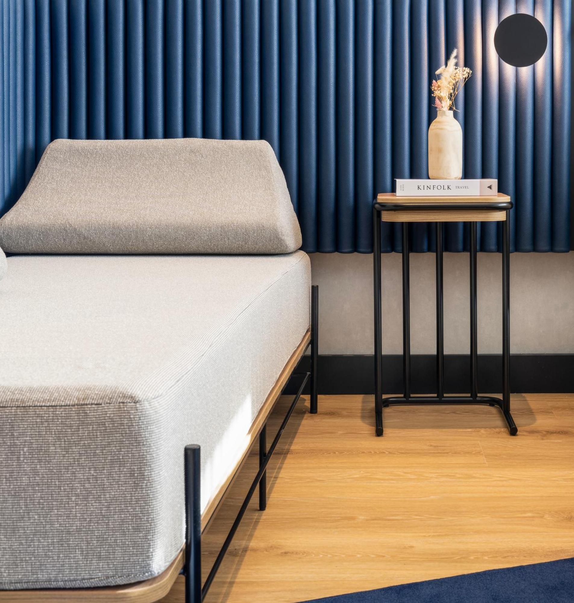 Pullman Madrid Airport & Feria Hotel Bagian luar foto